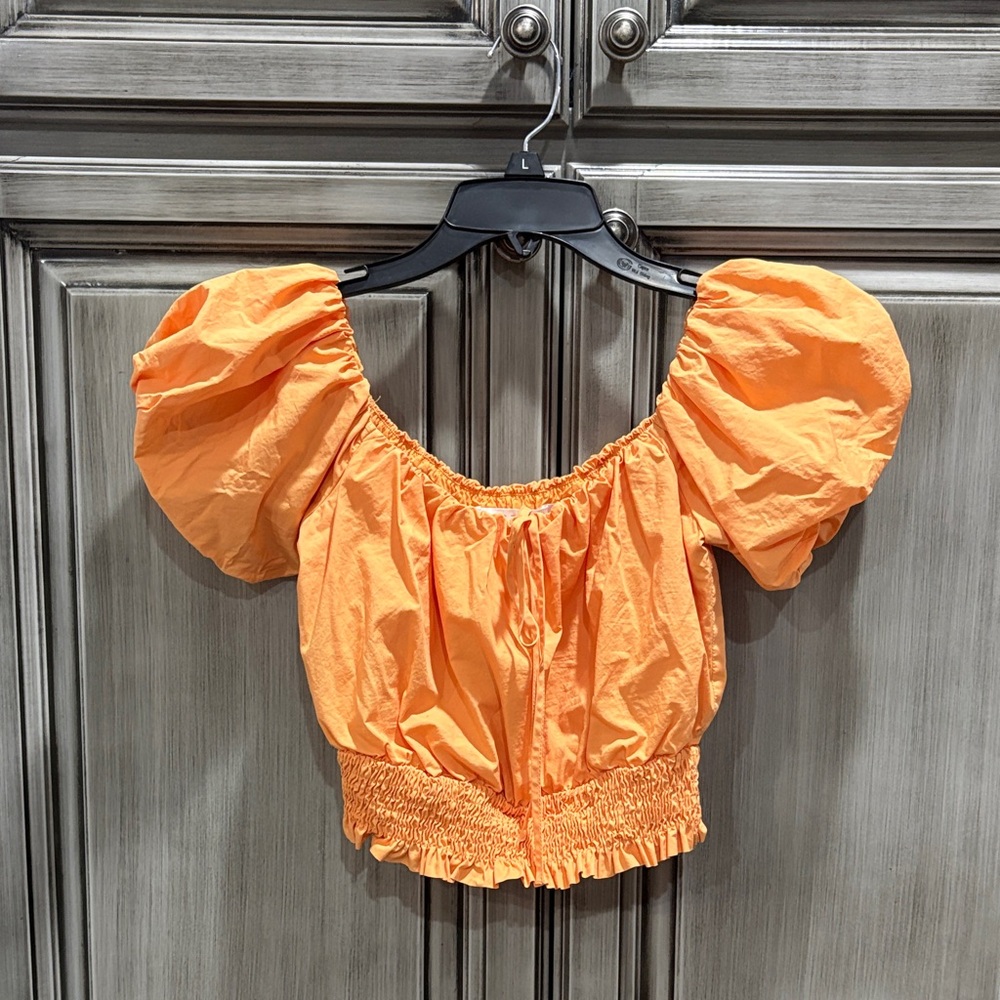 ASTR Orange Puff Sleeve Crop Top